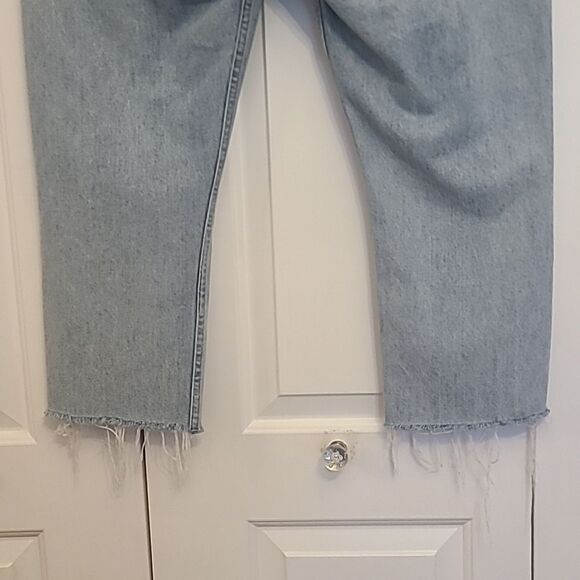 Aritzia Denim Forum The Ex Boyfriend High Waisted Distressed Jeans Size 32 - Picture 9 of 15